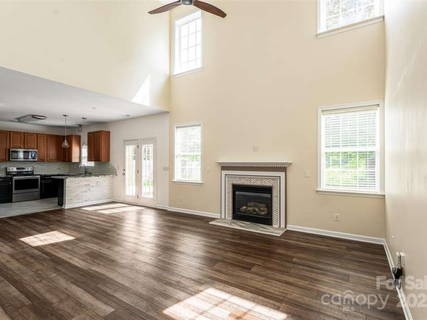 89 Woodfern Road, Fletcher, NC 28732.  MLS# CAR4271287, YatesRealty ID 22753. 
