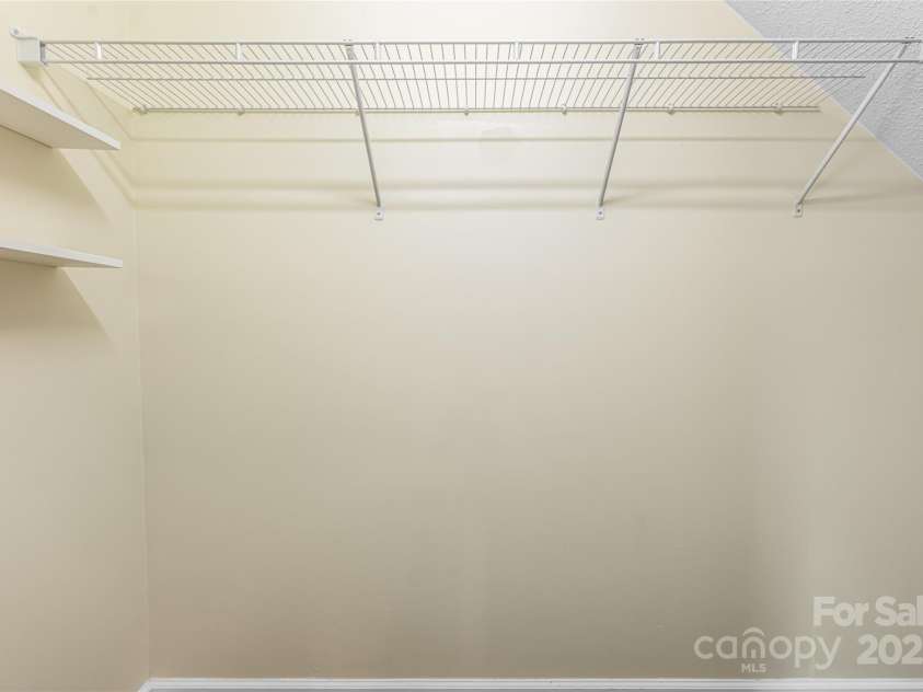 89 Woodfern Road, Fletcher, NC 28732.  MLS# CAR4271287, YatesRealty ID 22753. 