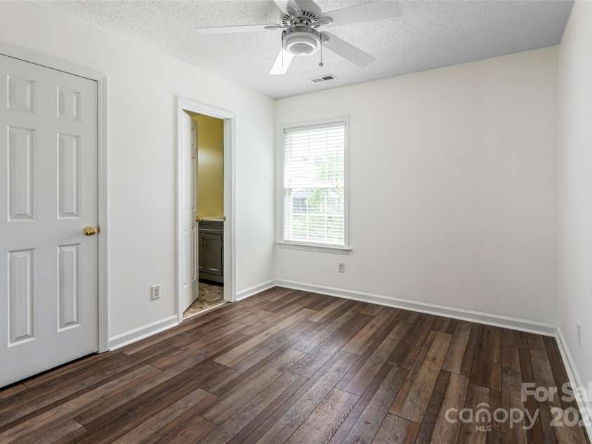 89 Woodfern Road, Fletcher, NC 28732.  MLS# CAR4271287, YatesRealty ID 22753. 