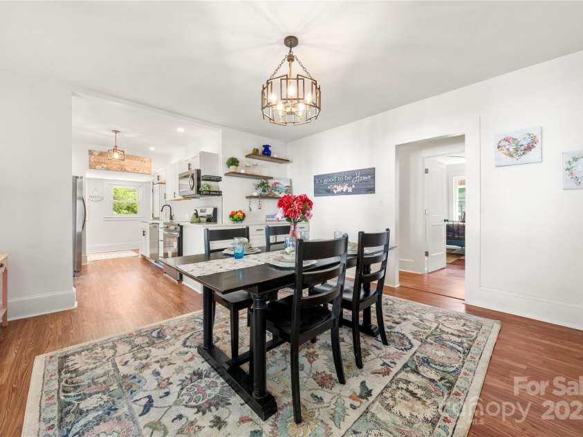 124 Marion Street, Clover, SC 29710.  MLS# CAR4270324, YatesRealty ID 22754. 