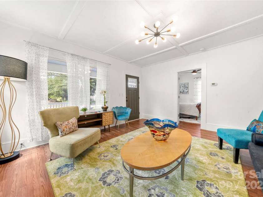 124 Marion Street, Clover, SC 29710.  MLS# CAR4270324, YatesRealty ID 22754. 