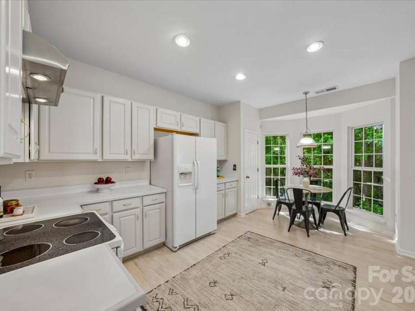 2520 Thornfield Road, Charlotte, NC 28273.  MLS# CAR4381787, YatesRealty ID 22754. 
