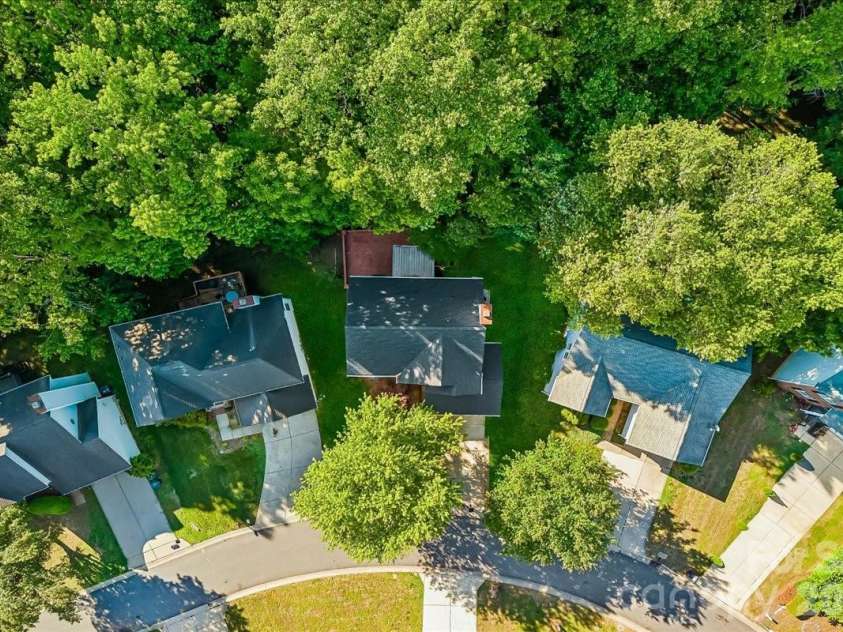 2520 Thornfield Road, Charlotte, NC 28273.  MLS# CAR4381787, YatesRealty ID 22754. 
