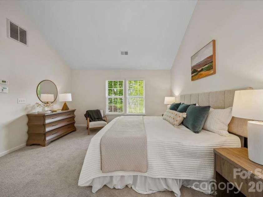 2520 Thornfield Road, Charlotte, NC 28273.  MLS# CAR4381787, YatesRealty ID 22754. Primary Suite