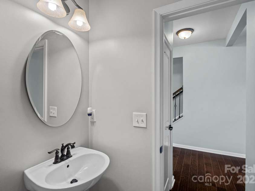 321 Almora Loop, Mooresville, NC 28115.  MLS# CAR4269481, YatesRealty ID 22755. 1/2 bath on main floor