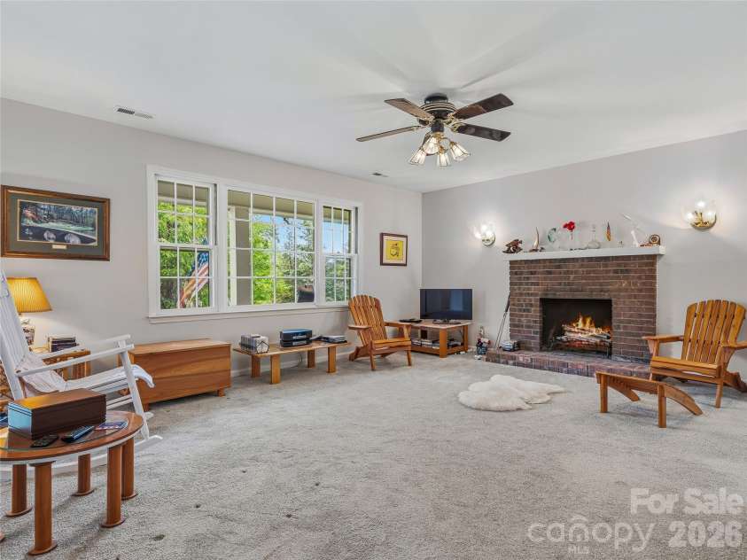 208 Applecross Lane, Hendersonville, NC 28791.  MLS# CAR4381459, YatesRealty ID 22756. 