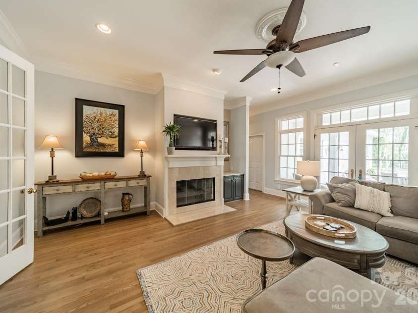 126 Patience Place Lane, Mooresville, NC 28117.  MLS# CAR4362071, YatesRealty ID 22757. Living/Family Room