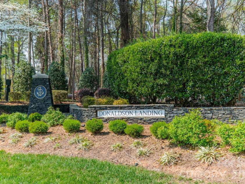 126 Patience Place Lane, Mooresville, NC 28117.  MLS# CAR4362071, YatesRealty ID 22757. Neighborhood
