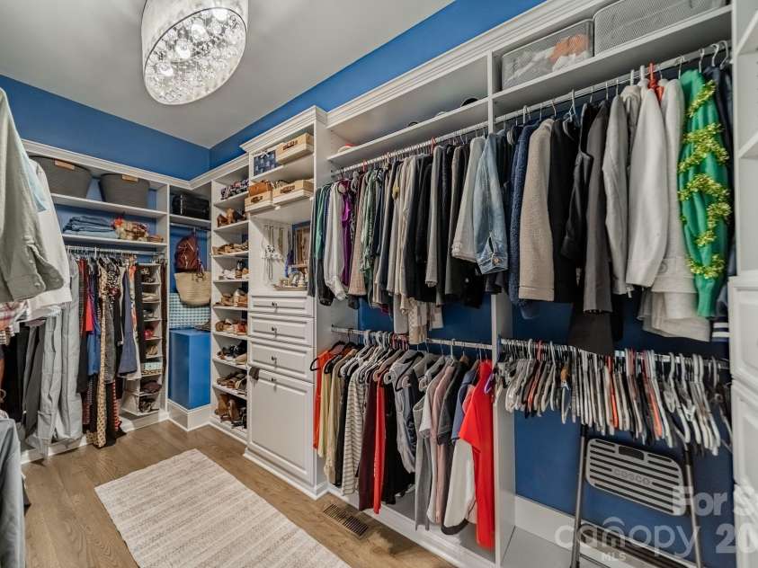 126 Patience Place Lane, Mooresville, NC 28117.  MLS# CAR4362071, YatesRealty ID 22757. Primary Closet