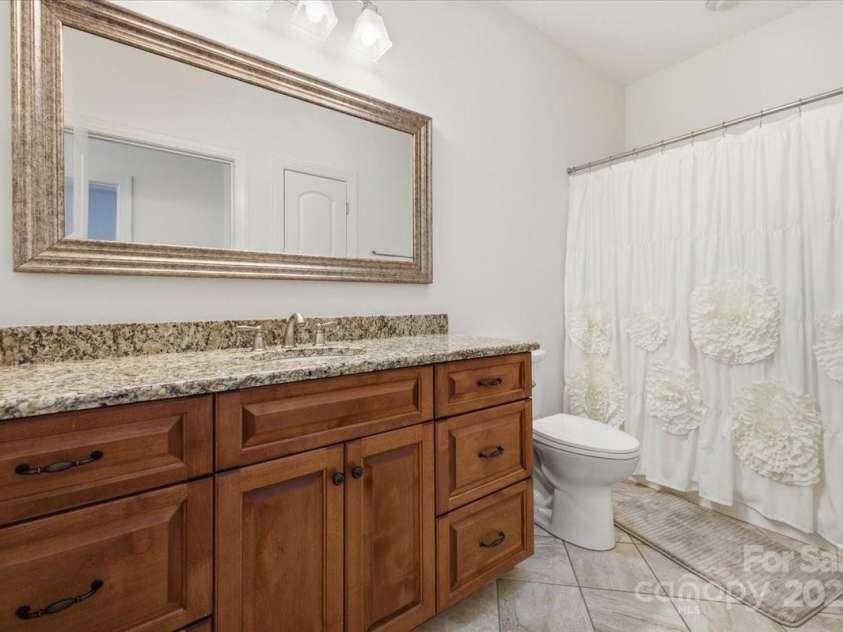 2369 Stardust Court, Denver, NC 28037.  MLS# CAR4272602, YatesRealty ID 22758. Secondary Bathroom
