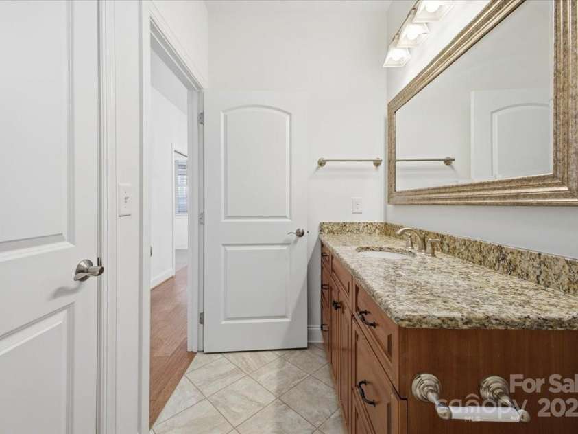 2369 Stardust Court, Denver, NC 28037.  MLS# CAR4272602, YatesRealty ID 22758. Secondary Bathroom