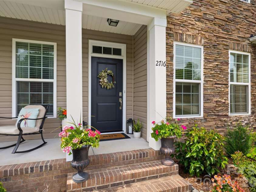 2716 Barwick Lane, Rock Hill, SC 29730.  MLS# CAR4371935, YatesRealty ID 22758. 