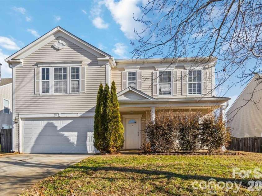 420 Zander Woods Court, Mount Holly, NC 28120.  MLS# CAR4378351, YatesRealty ID 22759. 