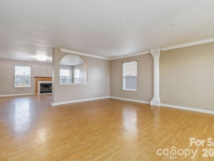 420 Zander Woods Court, Mount Holly, NC 28120.  MLS# CAR4378351, YatesRealty ID 22759. 