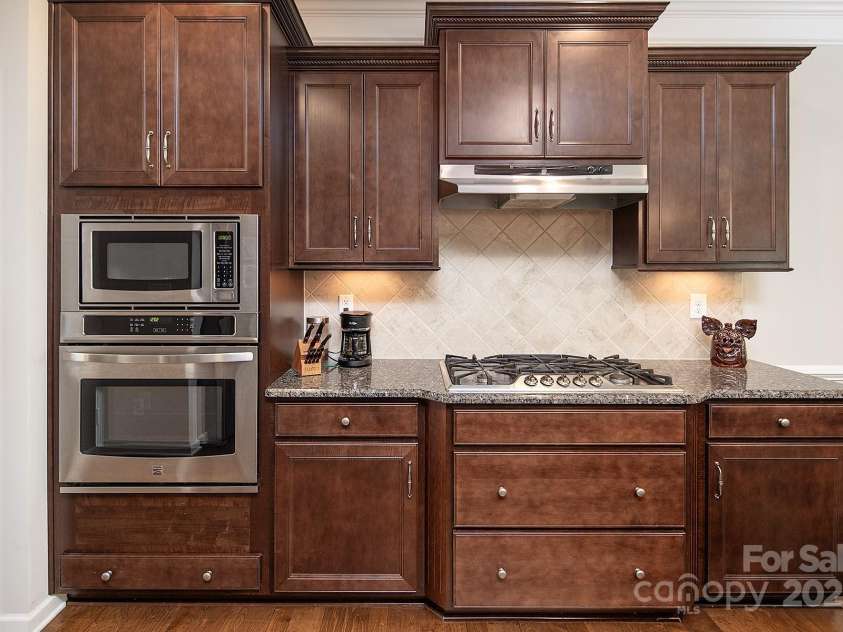 512 Rosebush Lane, Clover, SC 29710.  MLS# CAR4269216, YatesRealty ID 22759. 