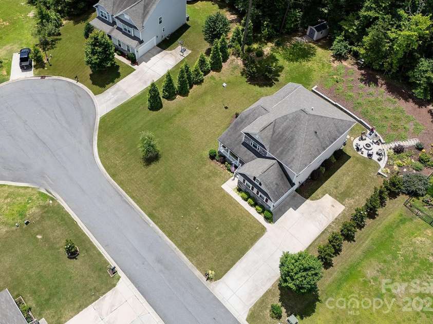 512 Rosebush Lane, Clover, SC 29710.  MLS# CAR4269216, YatesRealty ID 22759. 