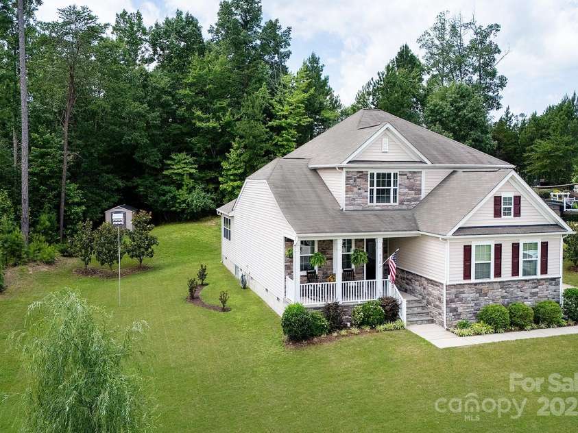 512 Rosebush Lane, Clover, SC 29710.  MLS# CAR4269216, YatesRealty ID 22759. 