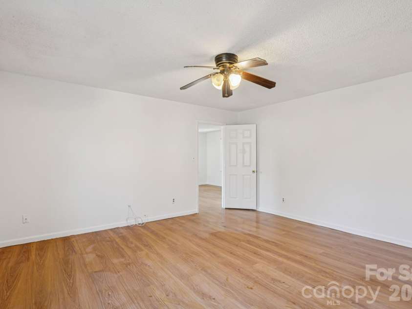 11000 Mallard Crossing Drive, Charlotte, NC 28262.  MLS# CAR4333999, YatesRealty ID 2276. 