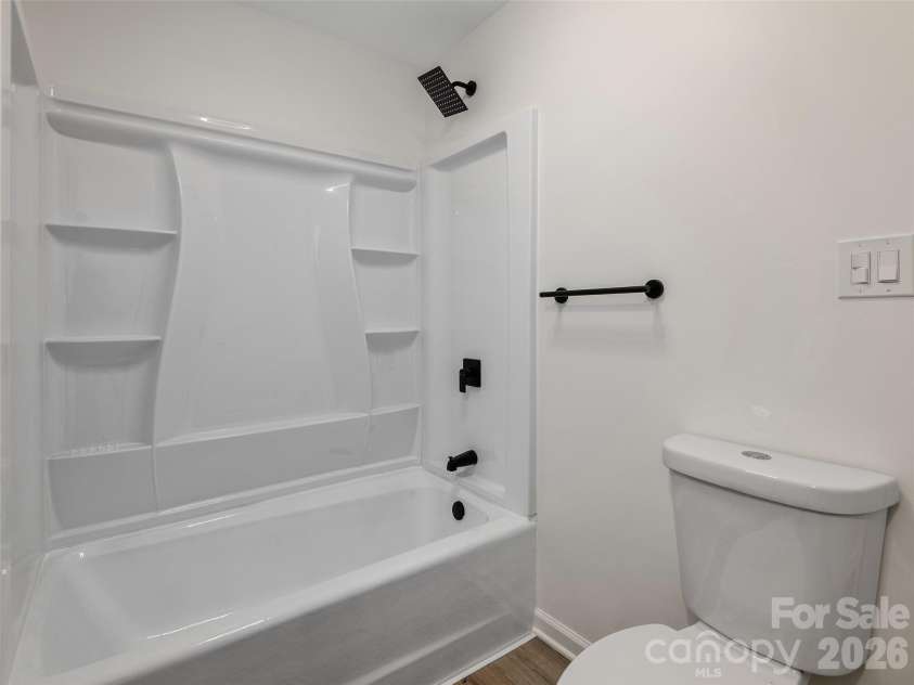 209 Ivy Hill Road, Hendersonville, NC 28792.  MLS# CAR4376204, YatesRealty ID 22760. Lower Level Bath