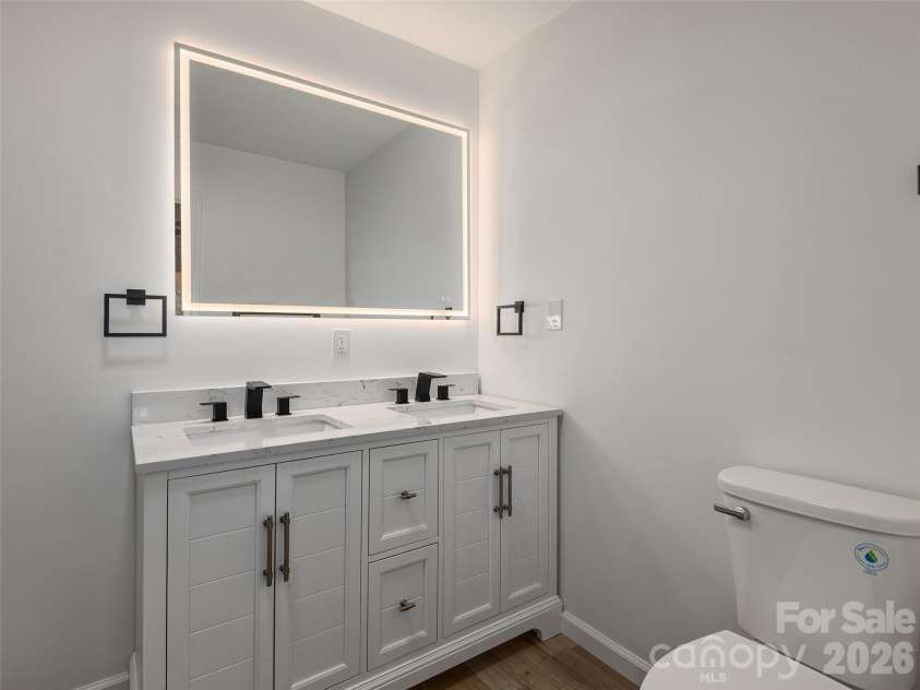 209 Ivy Hill Road, Hendersonville, NC 28792.  MLS# CAR4376204, YatesRealty ID 22760. New Primary Bath