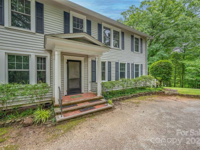 93 Villa Barbara Lane, Tryon, NC 28782.  MLS# CAR4260779, YatesRealty ID 22760. 