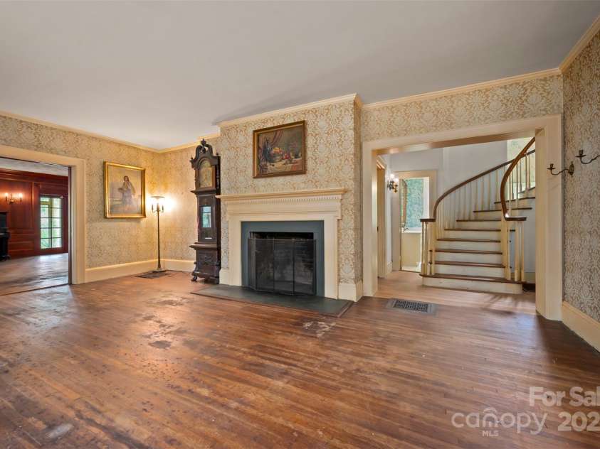 93 Villa Barbara Lane, Tryon, NC 28782.  MLS# CAR4260779, YatesRealty ID 22760. 