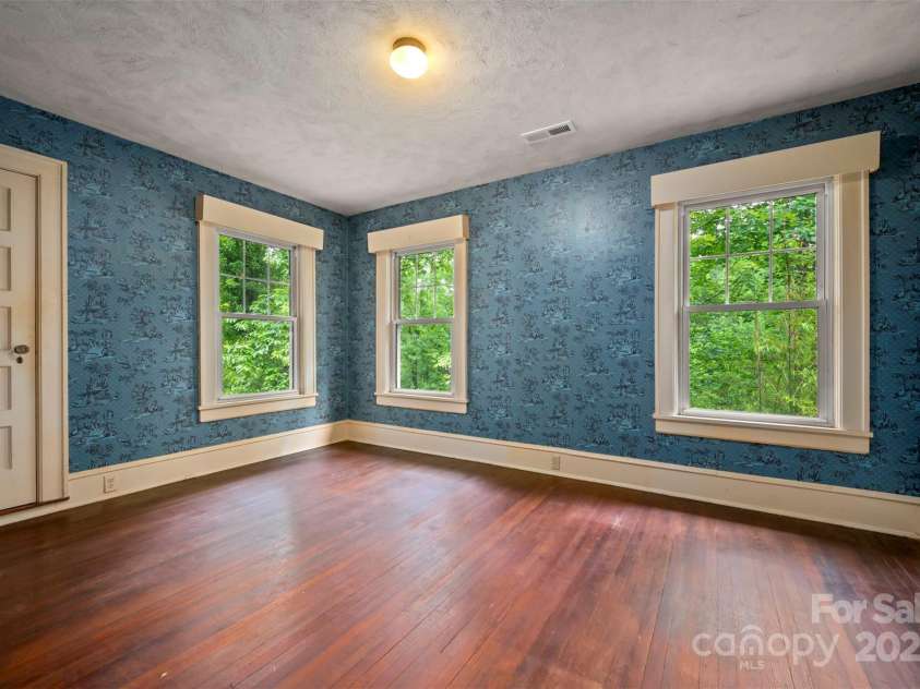 93 Villa Barbara Lane, Tryon, NC 28782.  MLS# CAR4260779, YatesRealty ID 22760. 