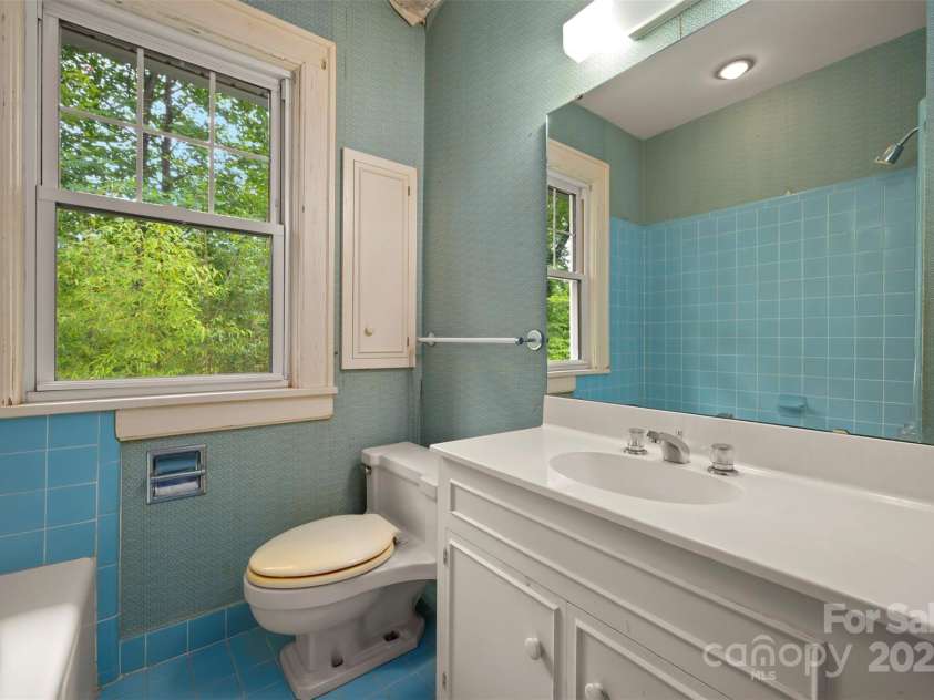 93 Villa Barbara Lane, Tryon, NC 28782.  MLS# CAR4260779, YatesRealty ID 22760. 