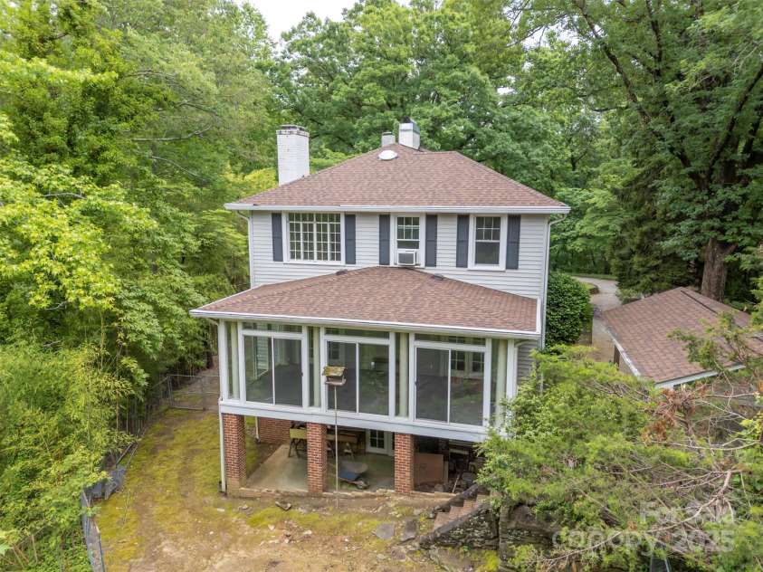 93 Villa Barbara Lane, Tryon, NC 28782.  MLS# CAR4260779, YatesRealty ID 22760. 