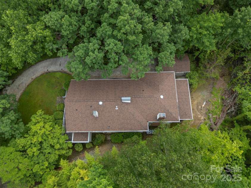 93 Villa Barbara Lane, Tryon, NC 28782.  MLS# CAR4260779, YatesRealty ID 22760. 