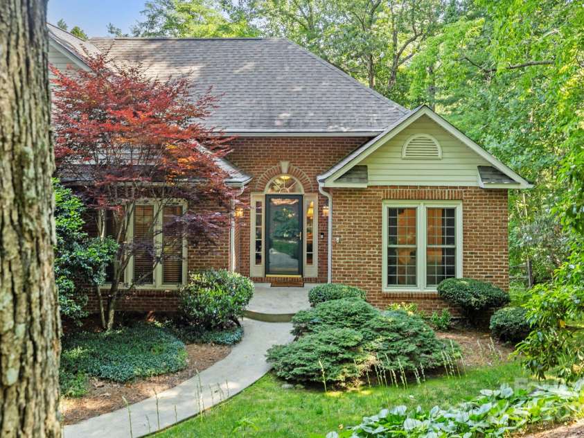 741 Zelda Court, Hendersonville, NC 28792.  MLS# CAR4275161, YatesRealty ID 22761. 