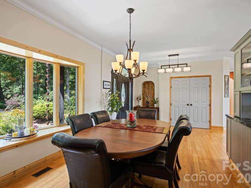 163 Old Poplar Lane, Flat Rock, NC 28731.  MLS# CAR4381319, YatesRealty ID 22763. 