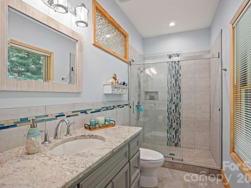 163 Old Poplar Lane, Flat Rock, NC 28731.  MLS# CAR4381319, YatesRealty ID 22763. 