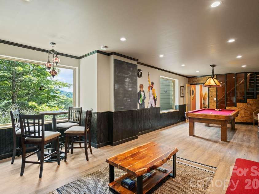 163 Old Poplar Lane, Flat Rock, NC 28731.  MLS# CAR4381319, YatesRealty ID 22763. 