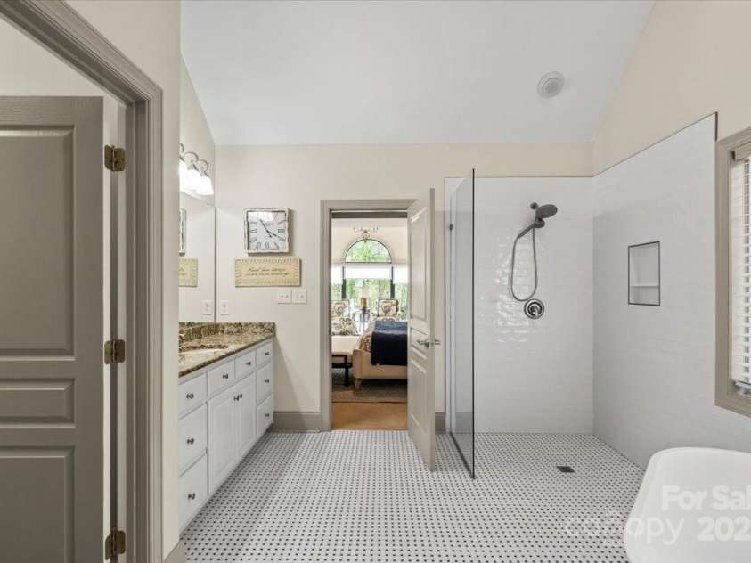 1614 Shimron Lane, Waxhaw, NC 28173.  MLS# CAR4238288, YatesRealty ID 22764. 