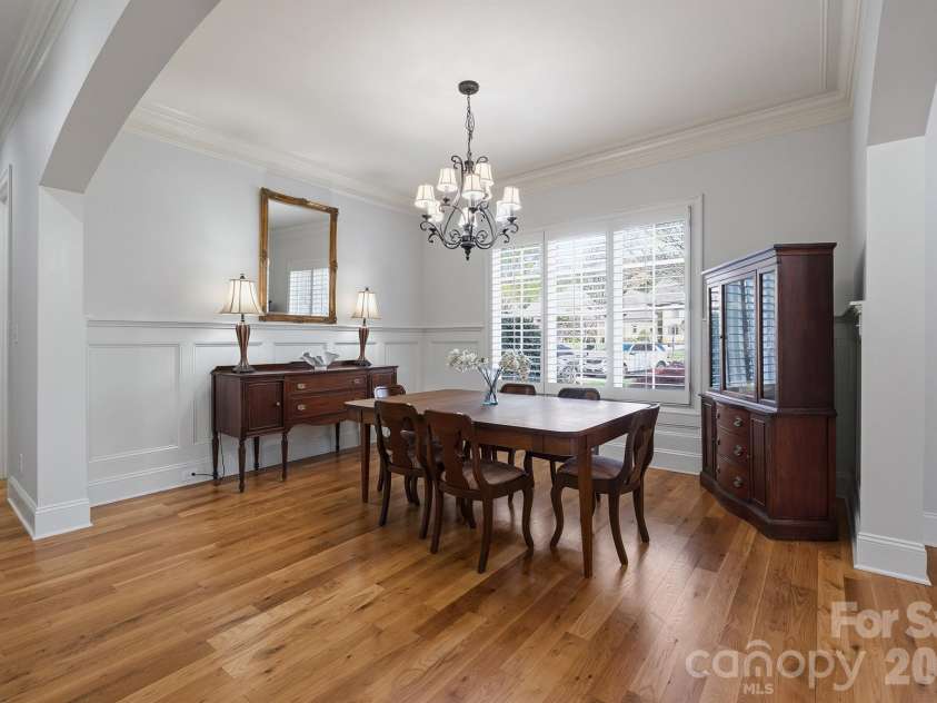 20609 Queensdale Drive, Cornelius, NC 28031.  MLS# CAR4364337, YatesRealty ID 22764. 