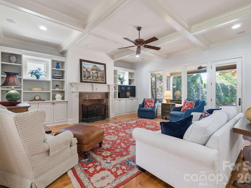 20609 Queensdale Drive, Cornelius, NC 28031.  MLS# CAR4364337, YatesRealty ID 22764. 