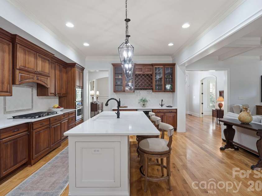 20609 Queensdale Drive, Cornelius, NC 28031.  MLS# CAR4364337, YatesRealty ID 22764. 