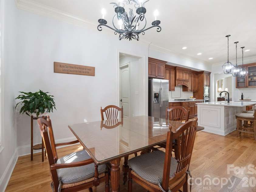 20609 Queensdale Drive, Cornelius, NC 28031.  MLS# CAR4364337, YatesRealty ID 22764. 