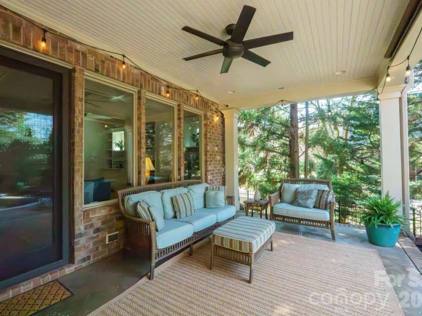20609 Queensdale Drive, Cornelius, NC 28031.  MLS# CAR4364337, YatesRealty ID 22764. 