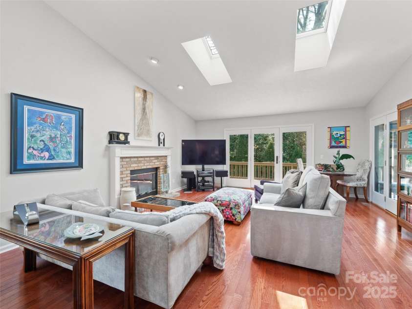 205 Wild Oak Lane, Hendersonville, NC 28791.  MLS# CAR4240419, YatesRealty ID 22765. 