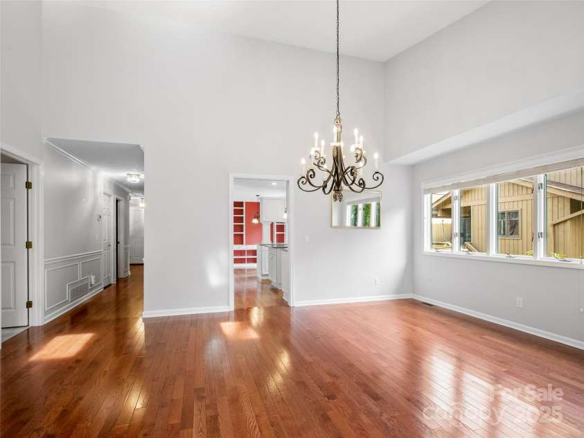 205 Wild Oak Lane, Hendersonville, NC 28791.  MLS# CAR4240419, YatesRealty ID 22765. Dining Room 