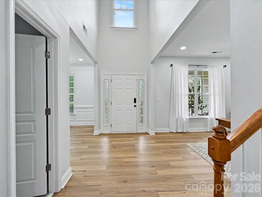 8007 Magna Lane, Indian Trail, NC 28079.  MLS# CAR4379280, YatesRealty ID 22765. Foyer