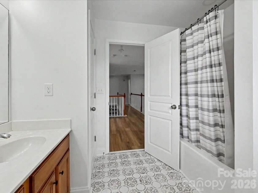 8007 Magna Lane, Indian Trail, NC 28079.  MLS# CAR4379280, YatesRealty ID 22765. Full Bathroom