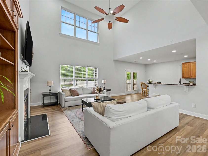 8007 Magna Lane, Indian Trail, NC 28079.  MLS# CAR4379280, YatesRealty ID 22765. Great Room