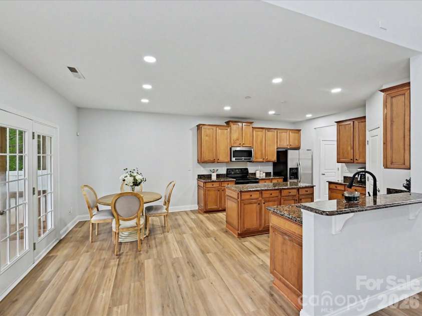 8007 Magna Lane, Indian Trail, NC 28079.  MLS# CAR4379280, YatesRealty ID 22765. Kitchen