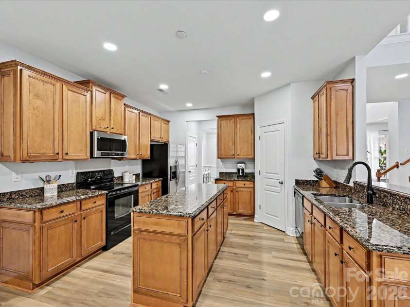 8007 Magna Lane, Indian Trail, NC 28079.  MLS# CAR4379280, YatesRealty ID 22765. Kitchen
