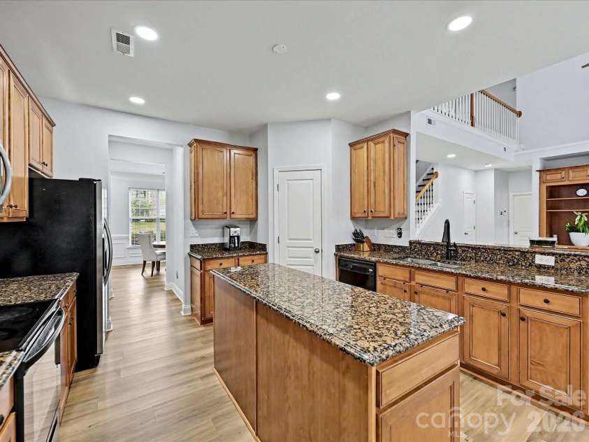 8007 Magna Lane, Indian Trail, NC 28079.  MLS# CAR4379280, YatesRealty ID 22765. Kitchen