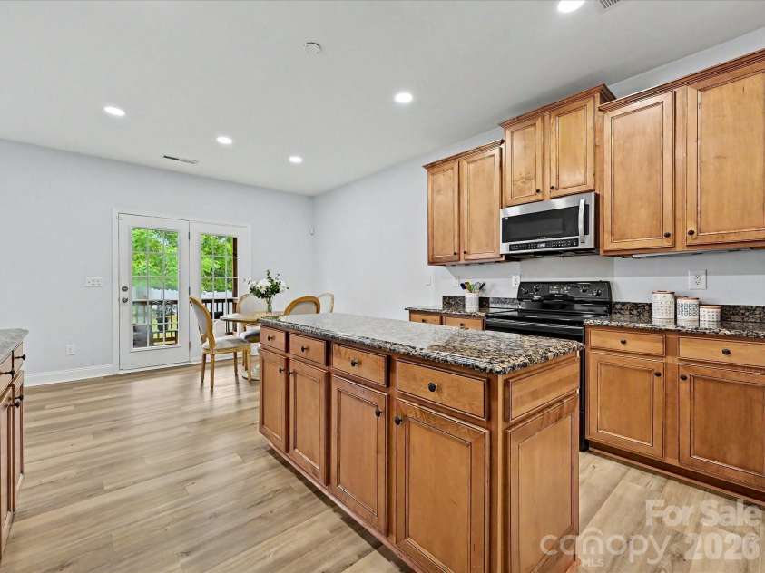 8007 Magna Lane, Indian Trail, NC 28079.  MLS# CAR4379280, YatesRealty ID 22765. Kitchen
