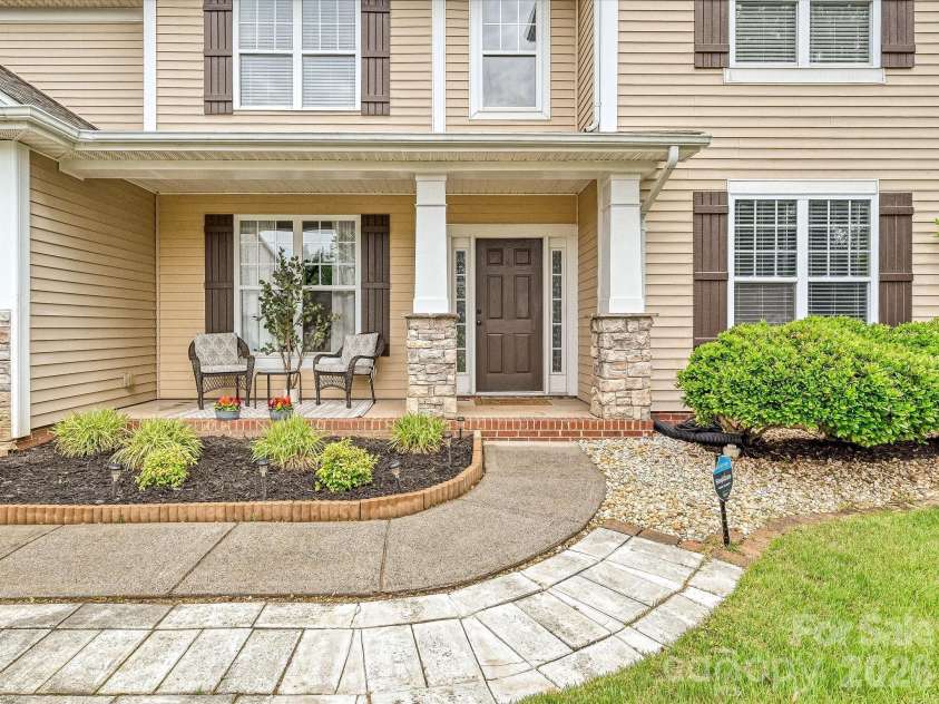 8007 Magna Lane, Indian Trail, NC 28079.  MLS# CAR4379280, YatesRealty ID 22765. Welcome!